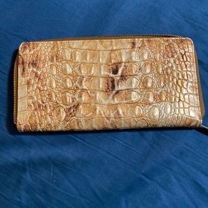 Beautiful Brahmin wallet